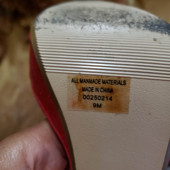 Heels - Picture 2 of 7